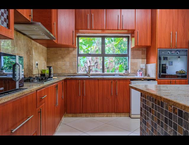 3 BEDROOM FREESTANDING FOR SALE IN WESTBROOK
